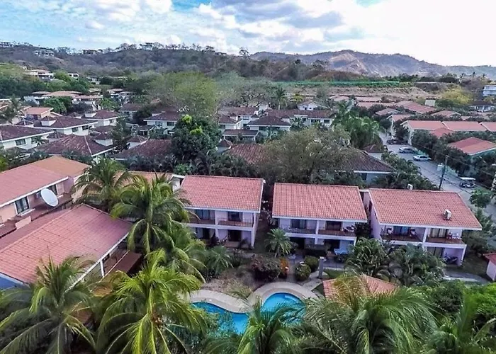 Valle Dorado 9 *